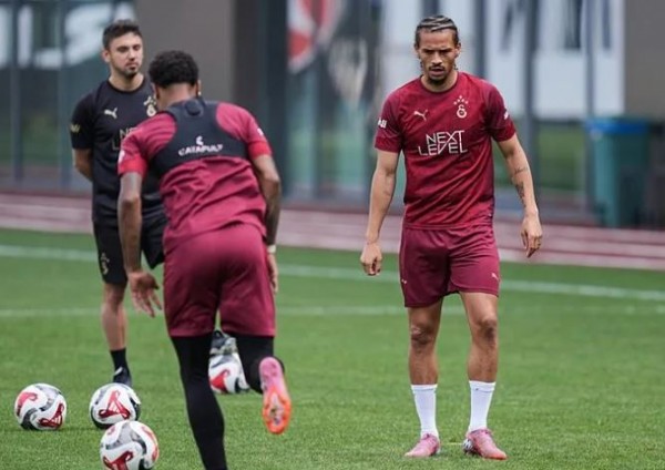 Leroy Sane'ye büyük şok ! Eski hocasından skandal sözler...