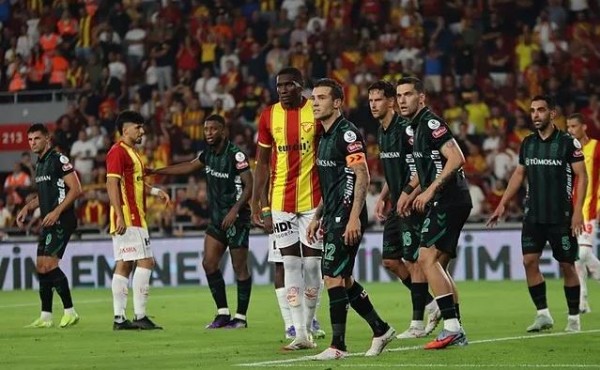 Göztepe ile Konya puanları bölüştü!