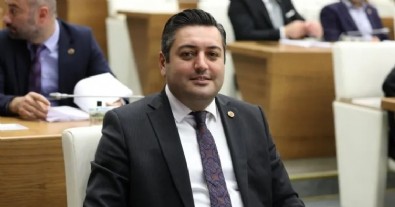Skandalın adresi yine beykoz! CHP'liler CHP'li Meclis üyesini şikayet etti Haberi