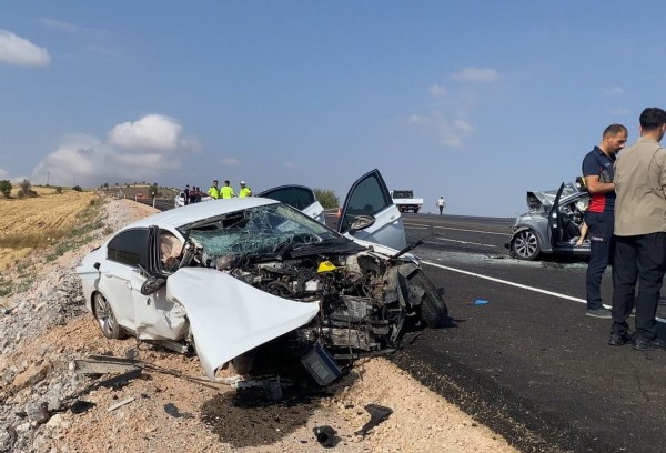 Kafa kafaya çarpıştılar! Olay yerinde yaşamlarını yitirdiler