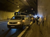 TEM Otoyolu'nda zincirleme kaza! Çok sayıda yaralı var