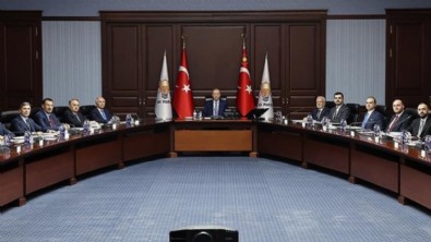 AK Parti MYK toplanıyor: Şikayet ve talepler Cumhurbaşkanı Erdoğan'a iletilecek