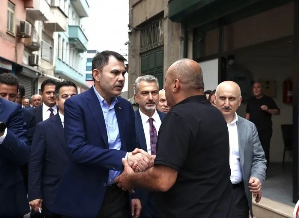 Bakan Kurum'a Trabzon'da deprem bölgesi teşekkürü! Türkiye sizi asla unutmayacak