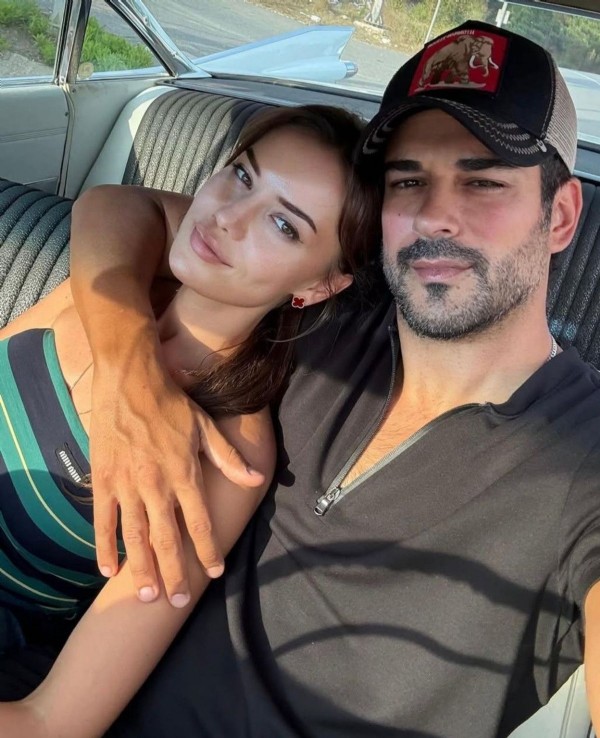 Fahriye Evcen'den yaza veda pozları