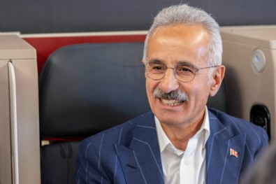 THY'den Endülüs'e ilk uçuş! Bakan Uraloğlu açılış töreninde açıklamalarda bulundu