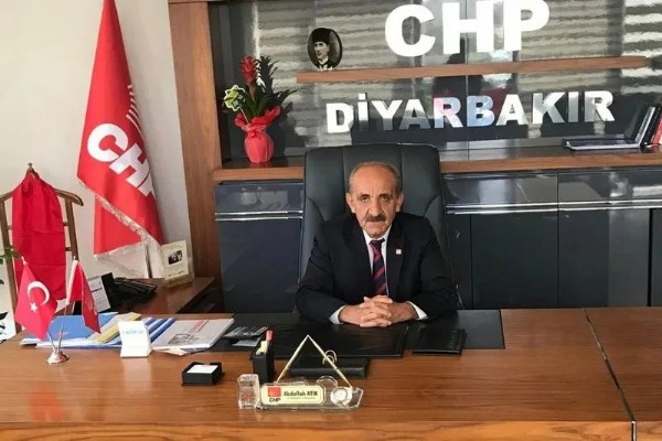 CHP’de yaprak dökümü! Bir isim daha istifa etti