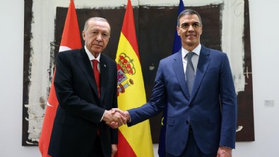 İspanya'dan Onurlu Rest! Tarih Bu Duruşu Yazacak...