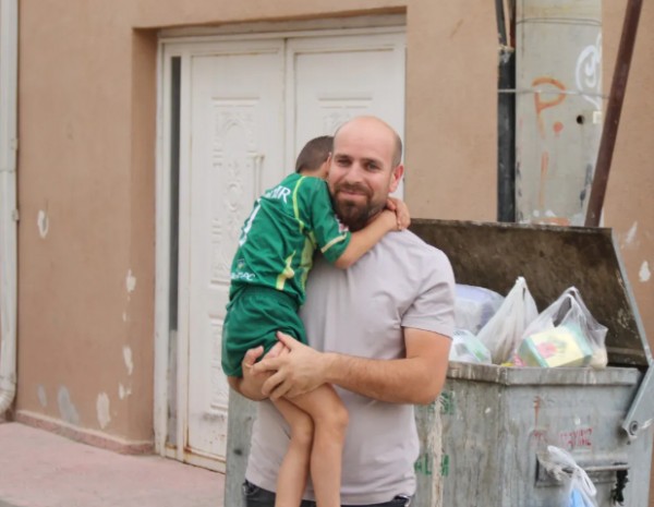 Altın Dolu Kutuyu Aldı Kayıplara Karıştı!