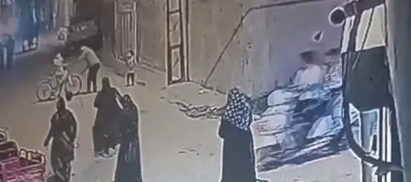 Adana'da çocukları sopayla dövmüştü! Saldırgan yeniden gözaltında