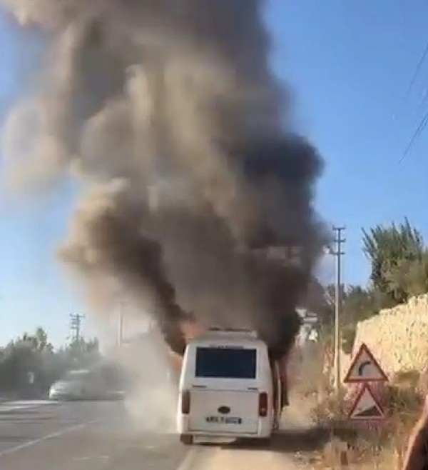 Mersin'de Korkutan Kaza! Sürücünün Dikkati...