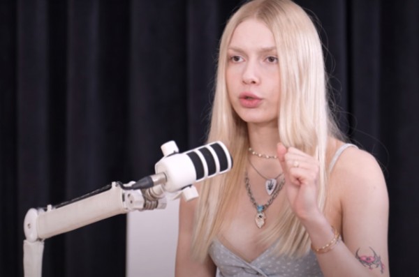 Aleyna Tilki'nin Garip Rutini!