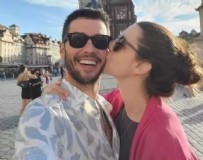 ARAS AYDIN - Ünlü Oyuncu Babasını Kaybetti!