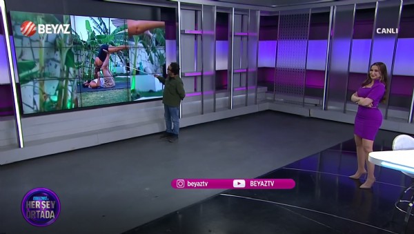 Esra Ezmeci ile Her Şey Ortada başladı! Oytun Erbaş Pınar Altuğ’a “teşhirci” dedi