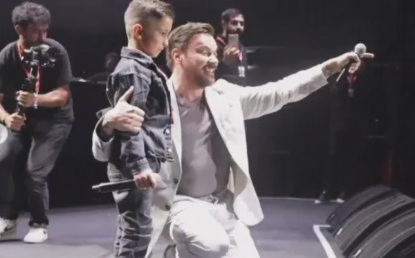 Sinan Akçıl'dan Büyük Sürpriz!