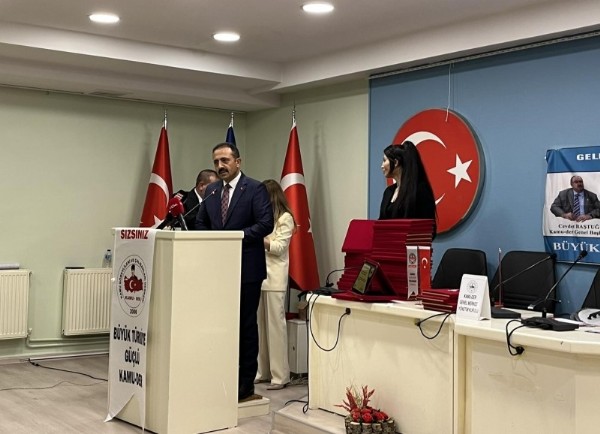 Kayserili Başarılı Bürokrat Avşar Aslan Yılın Daire Başkanı Seçildi