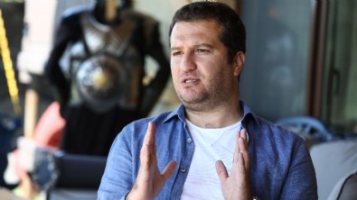 Ünlü yapımcının acı günü...