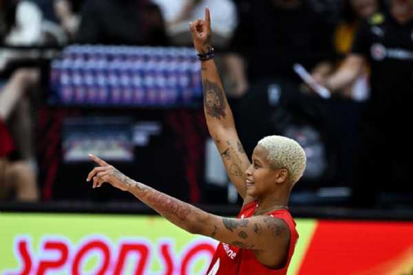 Filenin Sultanları Dünya Şampiyonası'nda yeni bir tarih yazdı Tayland'da finaldeyiz