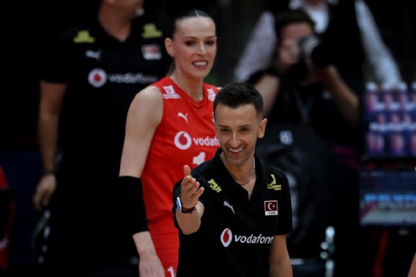 Filenin Sultanları Dünya Şampiyonası'nda yeni bir tarih yazdı Tayland'da finaldeyiz