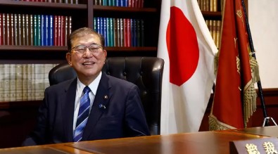 Japonya'da Şok İstifa! Beklenmiyordu...