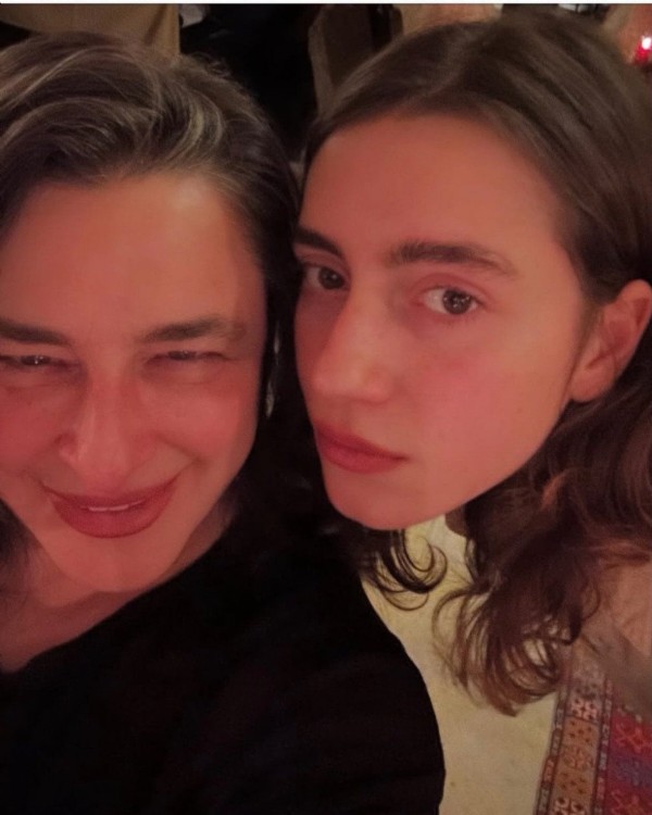 Kızına yorum yağdı