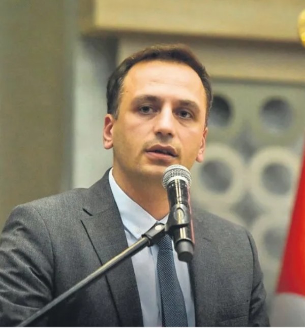 CHP'li Belediyede Tatilin Sponsoru Kamu Kaynağı!