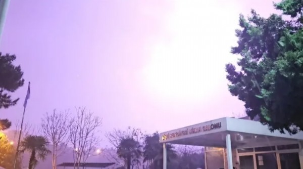 İstanbul'da Fırtına Dehşeti!