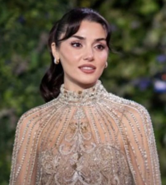 Hande Erçel Arapça Konuştu!