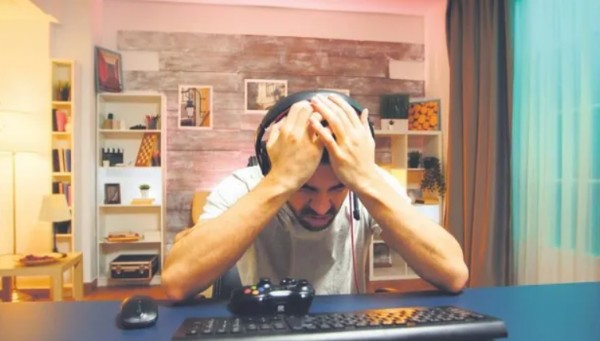 Sanal Kumar Geleceği Çalıyor!