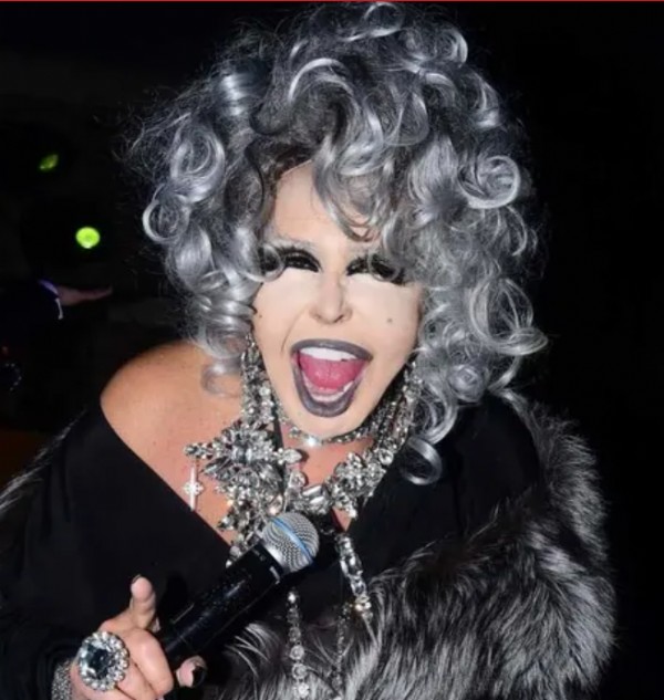 Diva'nın Mal Varlığı Dudak Uçuklattı!