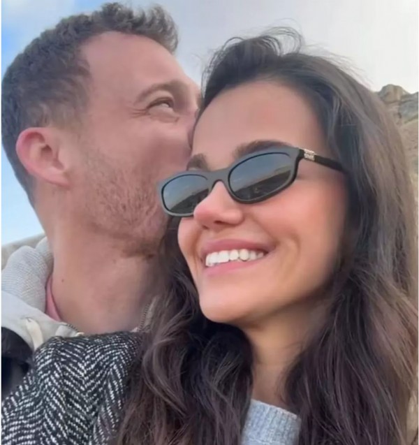 Kerem Bürsin Aşka Geldi!