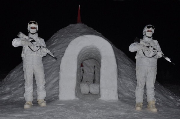 Zorlu kış şartlarına tam hazırlık! Mehmetçik eğitimde