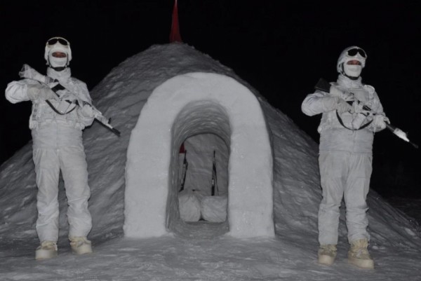 Mehmetçik Eğitimde! Barınma ve Çığ...