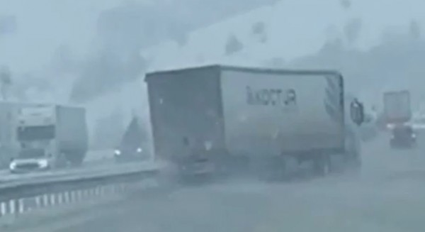 Kar Yağışı Faciaya Neden Oldu!