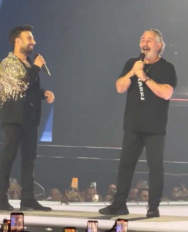 Tarkan konserinde Cem Yılmaz sürprizi