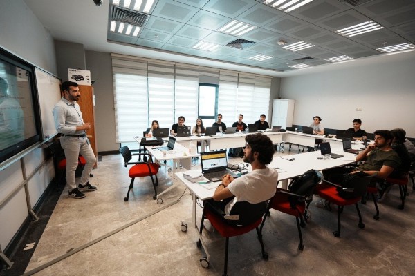 Abdulkadir Uraloğlu: 'Güvenli internet' abone sayısı 55 milyonu aştı