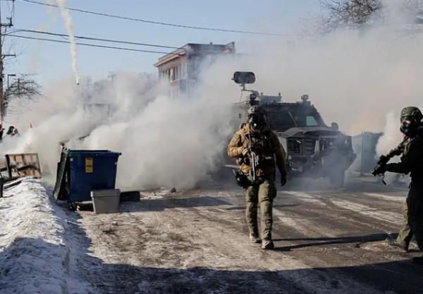 ABD Kaosa Teslim! Eyaletler Karıştı...