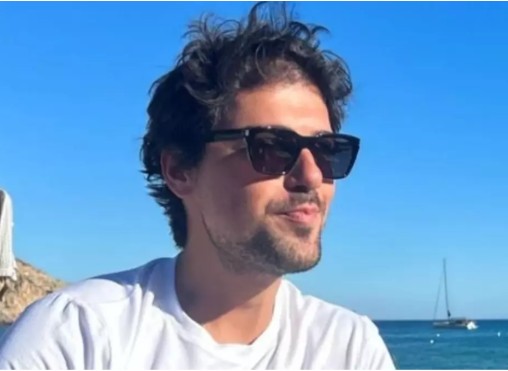 Mert Ayaydın Kimdir? Ne İş Yapıyor? Neden Gözaltına Alındı?