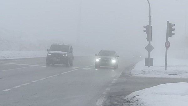 Bingöl’de sis alarmı! Görüş mesafesi düştü