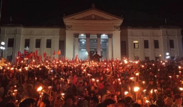 Trump'ın Sıradaki Hedefi! Başkent Sokakları Karıştı...