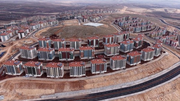 Murat Kurum'dan Özgür Özel'e Tepki! 'Baklava Kutularını Siz İyi Bilirsiniz'