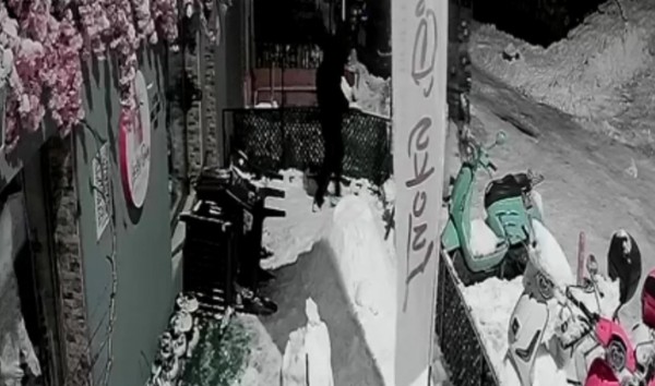 Kardan Adama Meydan Dayağı!