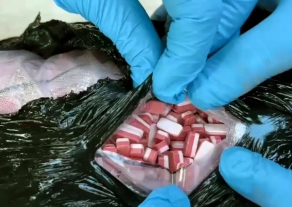 Adana'da Araçtan 66 Bin Uyuşturucu Çıktı!