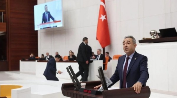 Üç Milletvekili Daha Ak Parti'ye Geçecek!