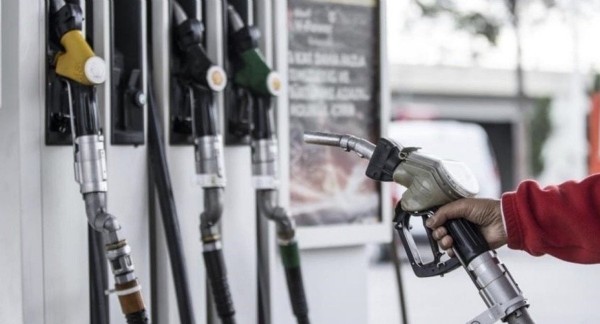 Araç sahiplerine müjde! Motorine indirim geliyor