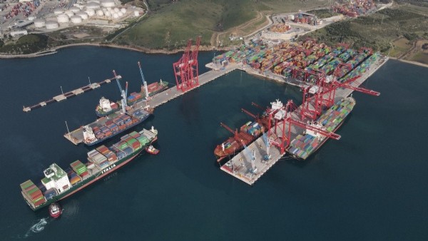 Abdulkadir Uraloğlu: Aralık ayında 49,8 milyon ton yük elleçlendi