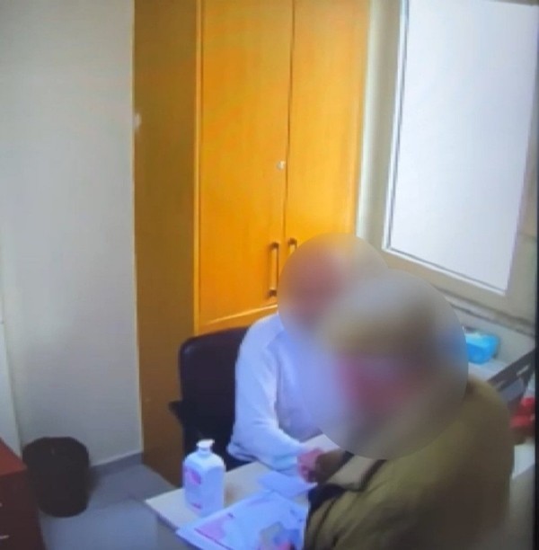 Rüşvetçi Doktorlar Yakalandı! 2 Kişi Gözaltına Alındı