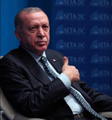 Cumhurbaşkanı Erdoğan Açıklamalarda Bulunuyor!