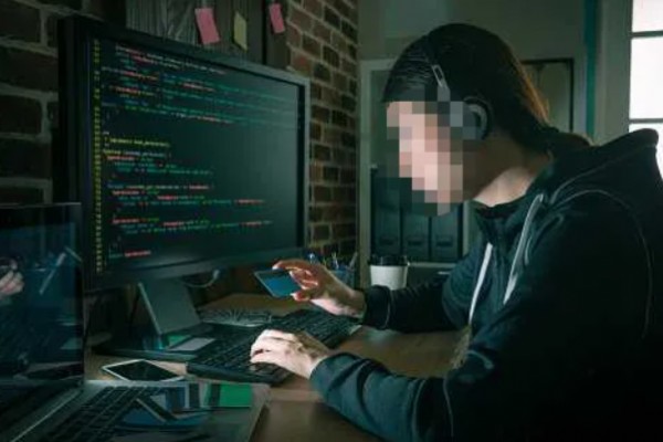 OnlyFans Operasyonu! 8 İlde Gözaltılar...