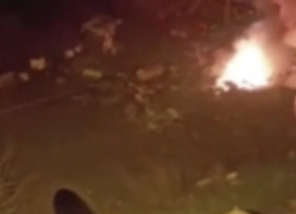 Cinnet Geçirip Evini Yaktı!