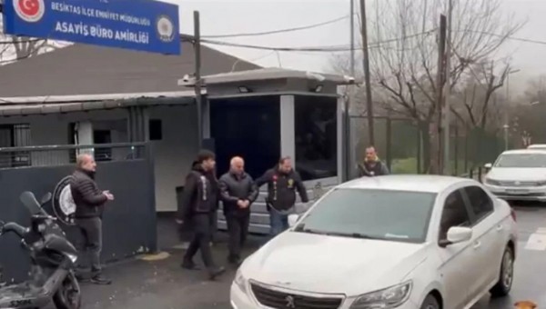 İstanbul'da Park Kavgası Kanlı Bitii!